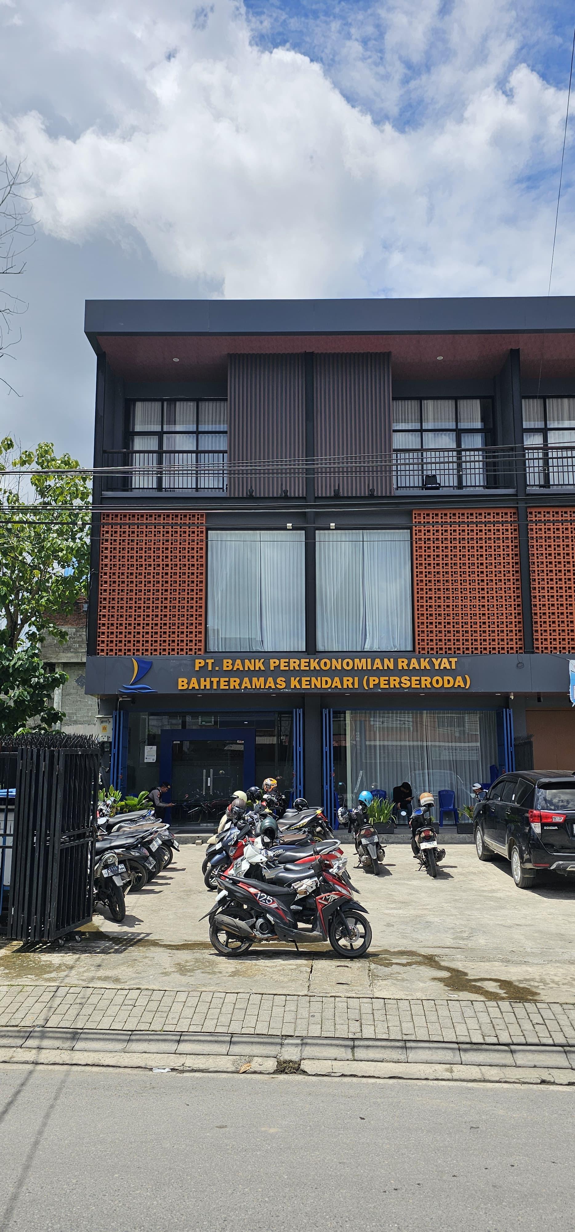 pd-bpr-bahteramas-kendari